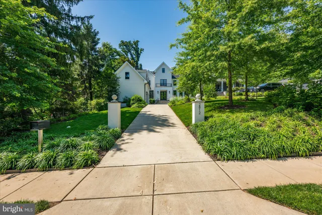 $4,395,000 | 2812 24th Street North, Arlington, VA 22207