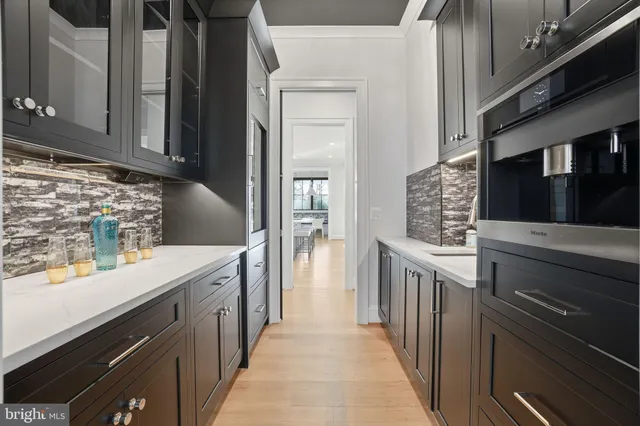 $4,395,000 | 2812 24th Street North, Arlington, VA 22207