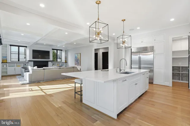 $4,395,000 | 2812 24th Street North, Arlington, VA 22207