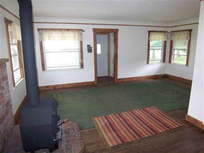 9037 North Webster Road Clio, MI 48420 - Photo 5 of 11 20187458-4.JPG