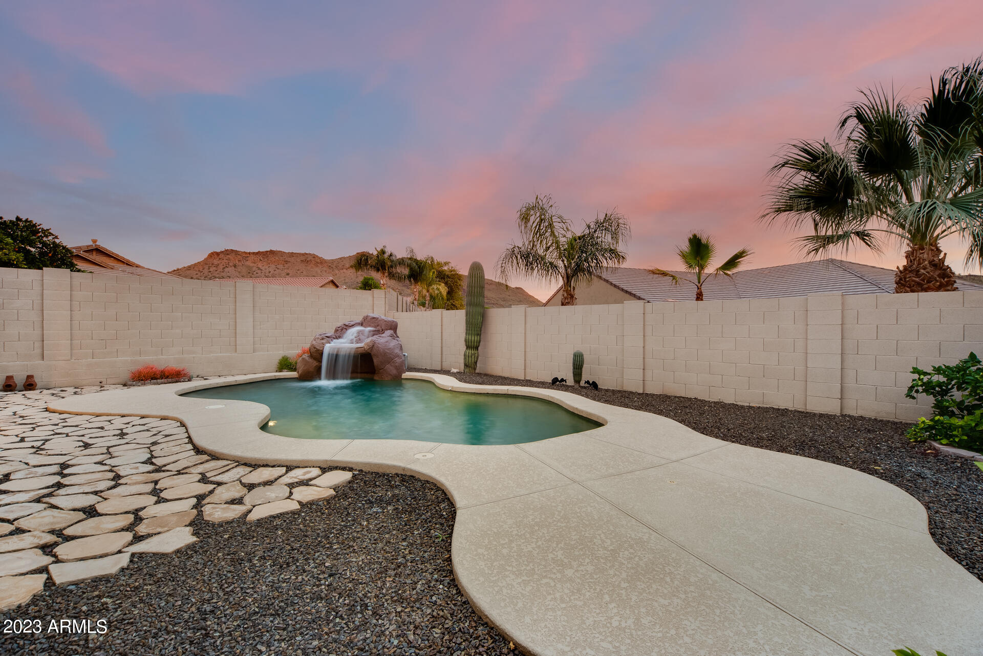 5225 West Red Bird Road Phoenix, AZ 85083 - Photo 24 of 32 Gallery Image 24