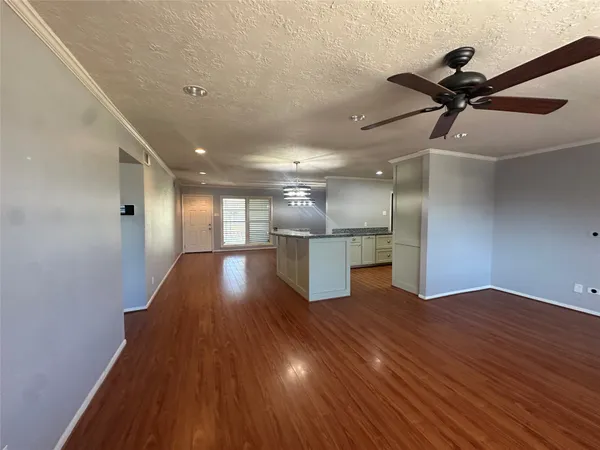 $309,900 | 7209 Sycamore Drive, Galveston, TX 77551