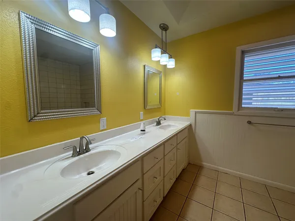 $309,900 | 7209 Sycamore Drive, Galveston, TX 77551