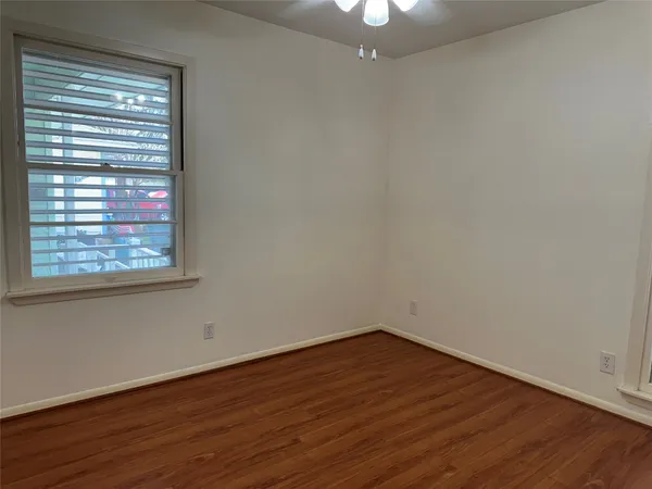 $309,900 | 7209 Sycamore Drive, Galveston, TX 77551