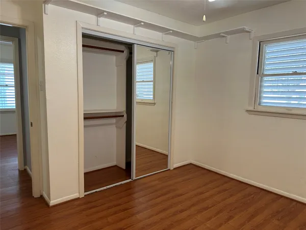 $309,900 | 7209 Sycamore Drive, Galveston, TX 77551