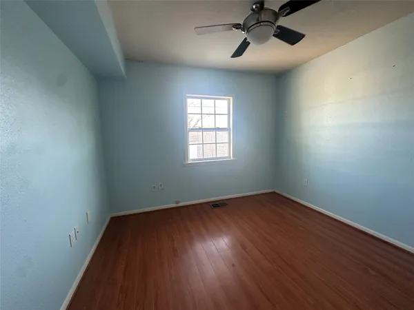 $309,900 | 7209 Sycamore Drive, Galveston, TX 77551