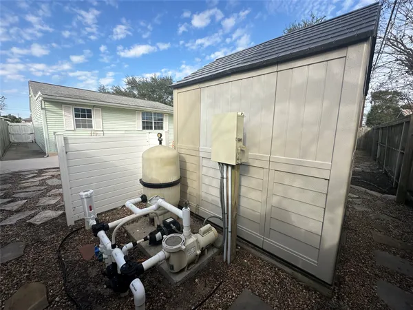 $309,900 | 7209 Sycamore Drive, Galveston, TX 77551