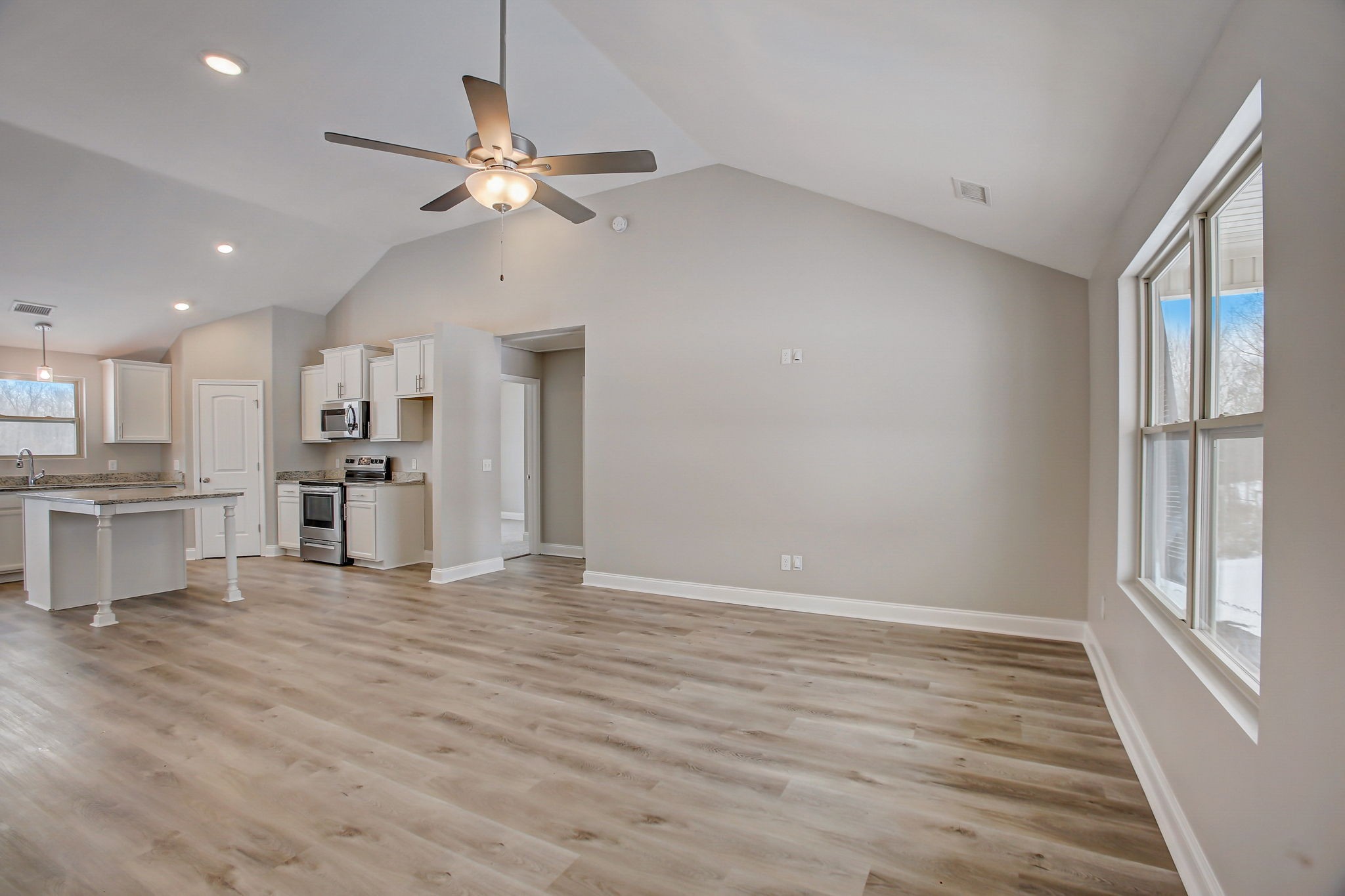 3048 Maple Grove Road Dickson, TN 37055 - Photo 2 of 13 Gallery Image 2