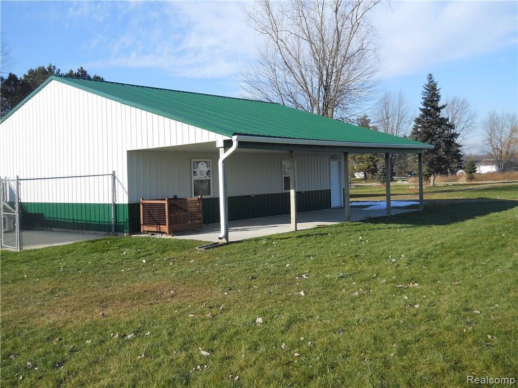 12615 Speaker Road Yale, MI 48097 - Photo 3 of 21