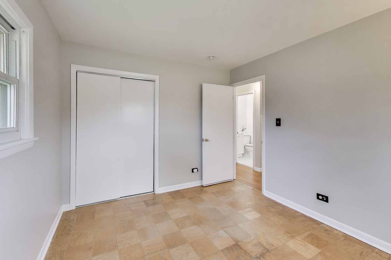 400 Landmeier Road Elk Grove Village, IL 60007 - Photo 26 of 33 a view of an empty room