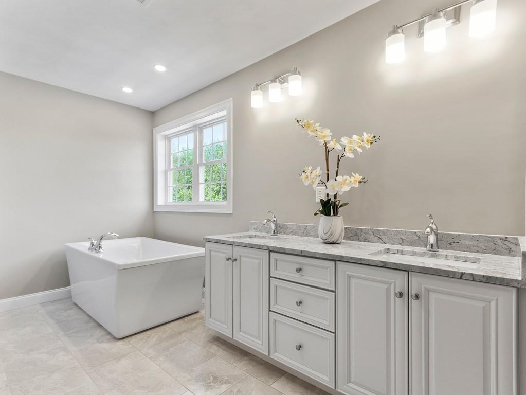 4 Silver Oak Road, Unit LOT 9 Hudson, MA 01749 - Photo 28 of 42 Gallery Image 28