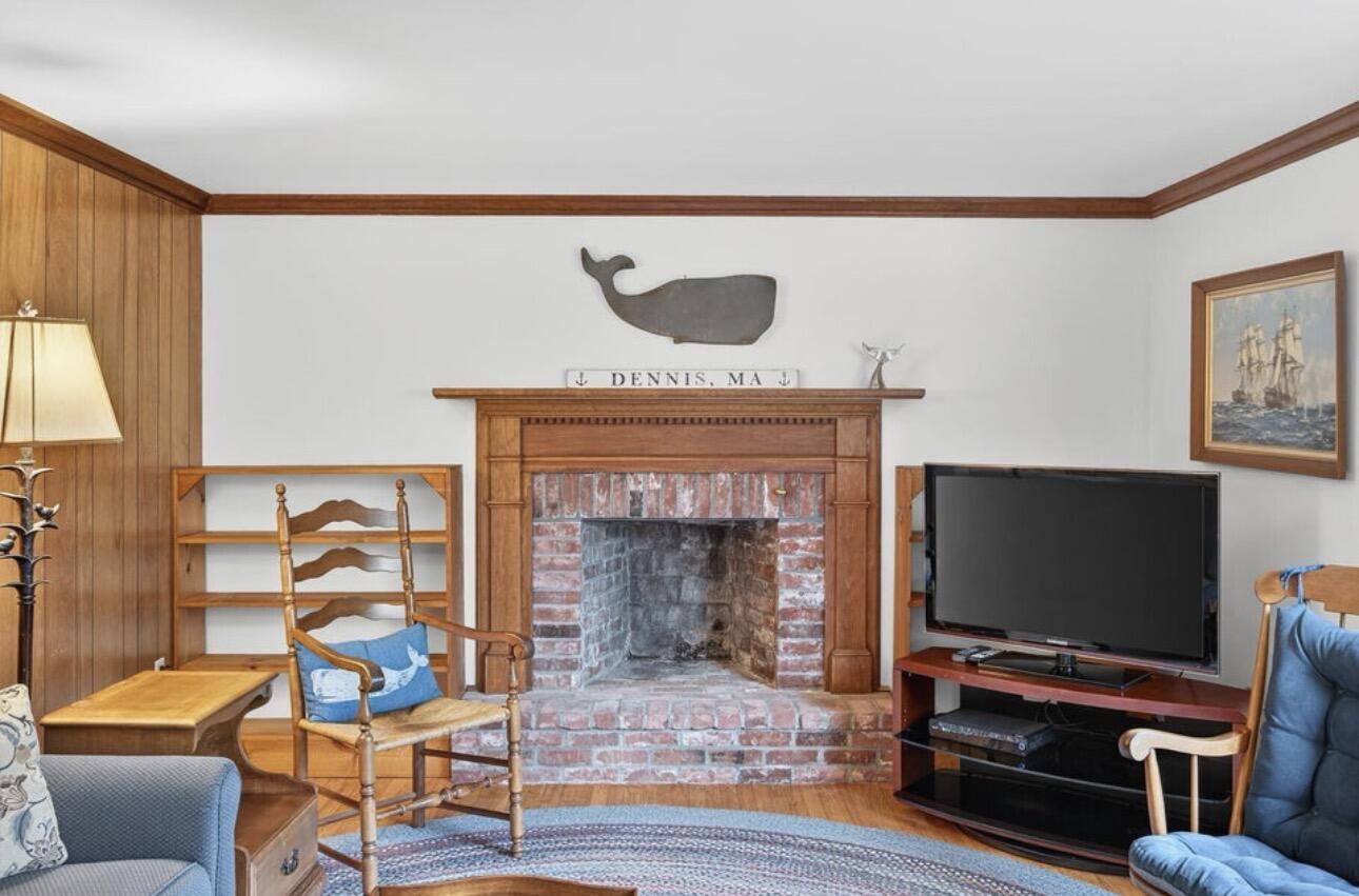 19 Whig Street Dennis, MA 02638 - Photo 17 of 42 IMG_1220