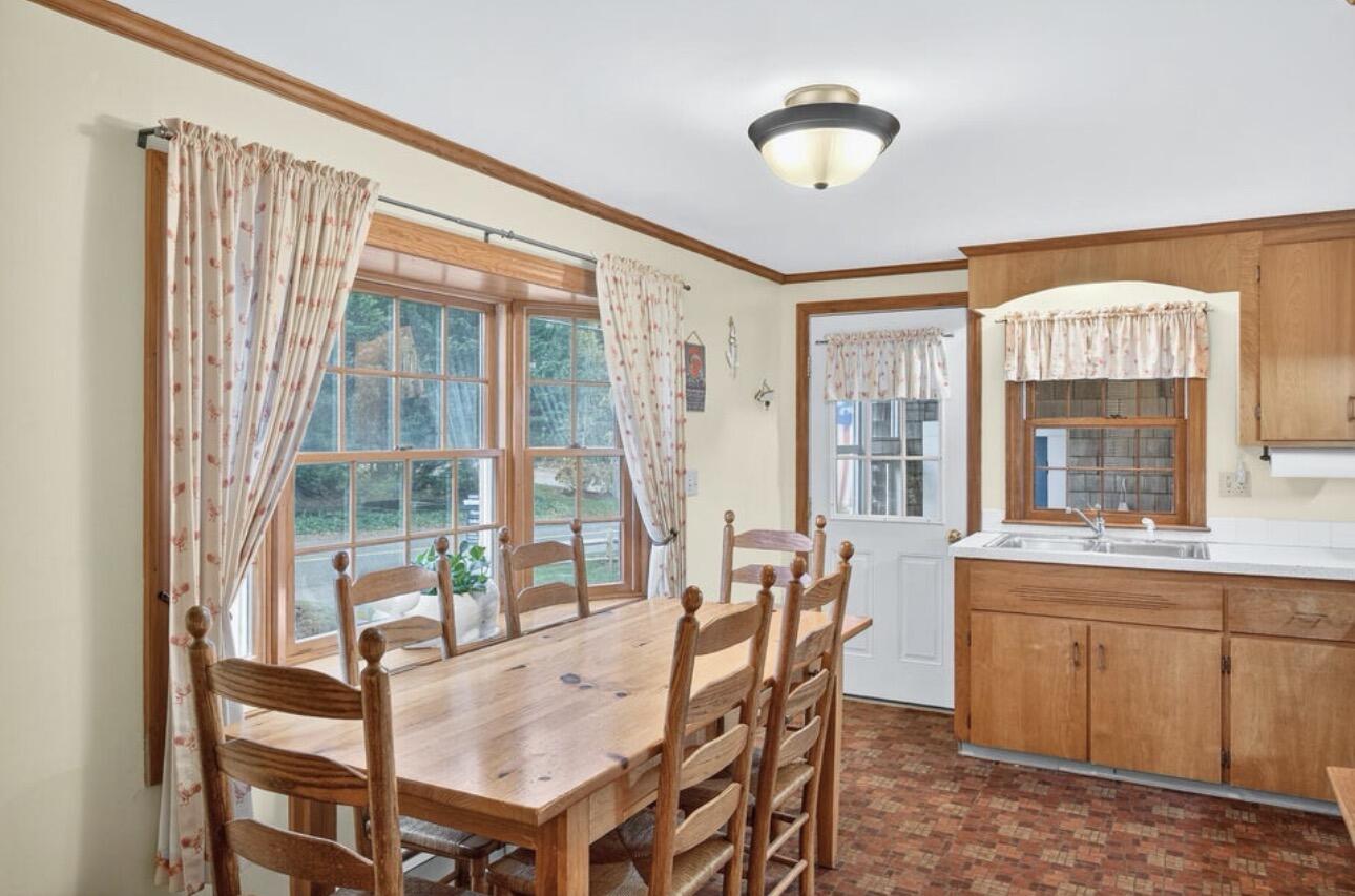 19 Whig Street Dennis, MA 02638 - Photo 22 of 42 IMG_1225