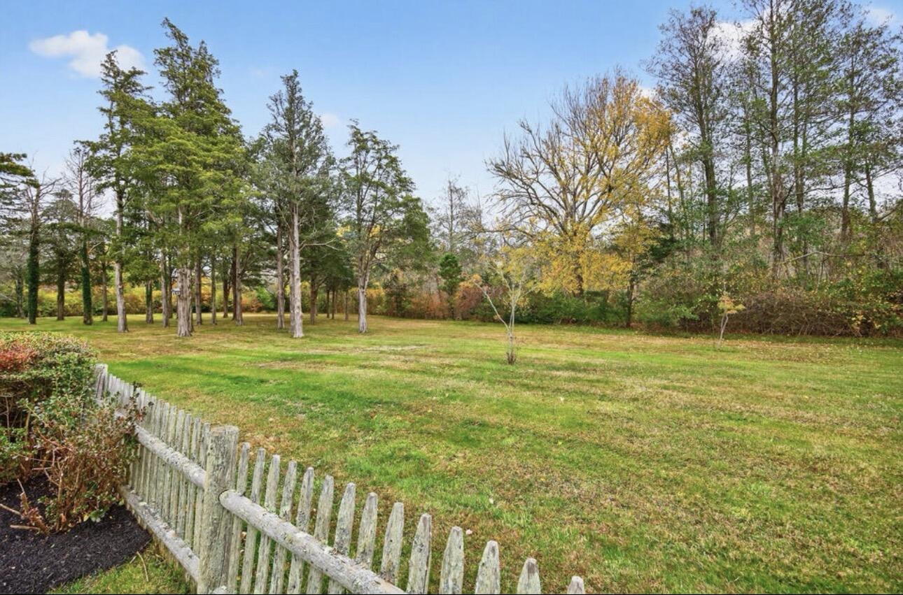 19 Whig Street Dennis, MA 02638 - Photo 8 of 42 IMG_1211