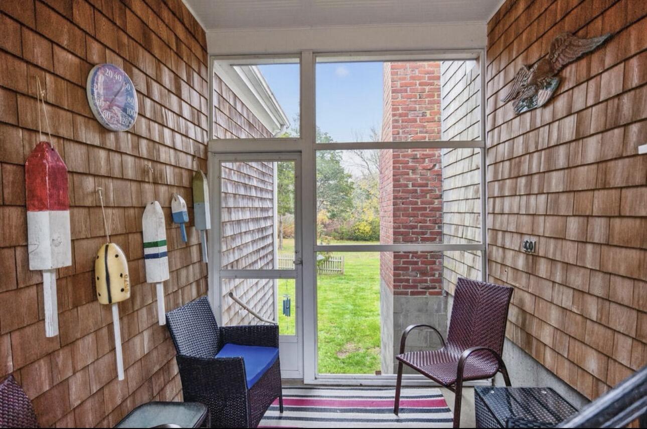 19 Whig Street Dennis, MA 02638 - Photo 9 of 42 IMG_1212