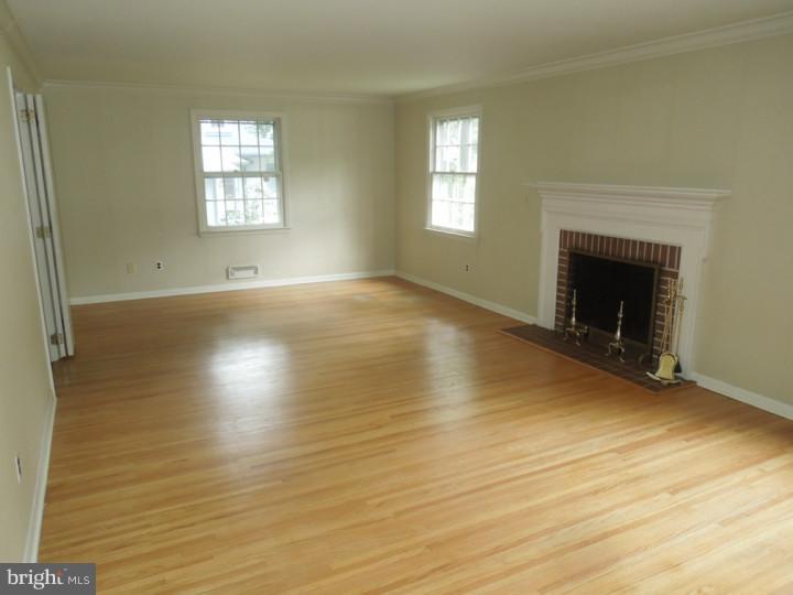 315 Wayland Road Cherry Hill, NJ 08034 - Photo 6 of 18 Gallery Image 6
