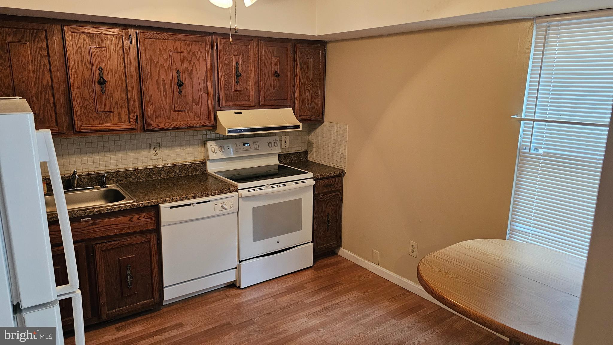 1009 Bromley Estate Pine Hill, NJ 08021 - Photo 10 of 30