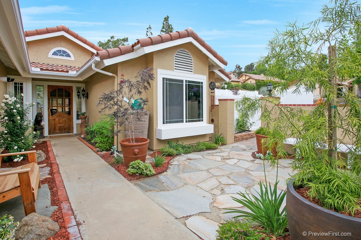 9045 Northcote Road Santee, CA 92071 - Photo 2 of 25 Gallery Image 2