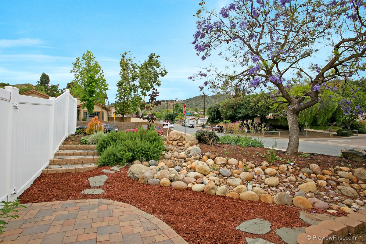 9045 Northcote Road Santee, CA 92071 - Photo 3 of 25 Gallery Image 3