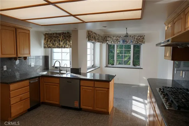 $3,380,001 | 1200 Oakwood Drive, San Marino, CA 91108