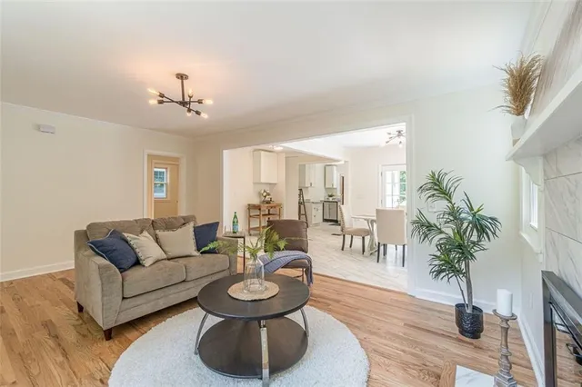 $1,900 | 1226 Thomas Road, Decatur, GA 30030