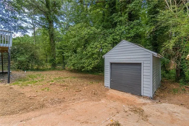 $1,900 | 1226 Thomas Road, Decatur, GA 30030