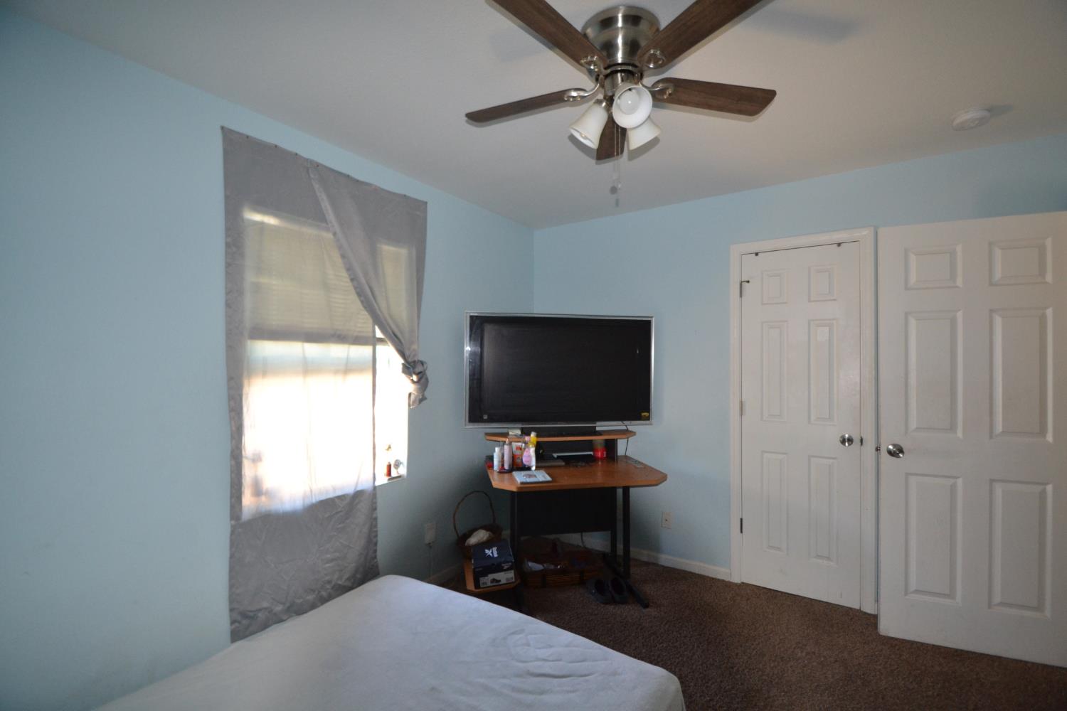 2555 South Lotus Avenue Fresno, CA 93706 - Photo 7 of 15