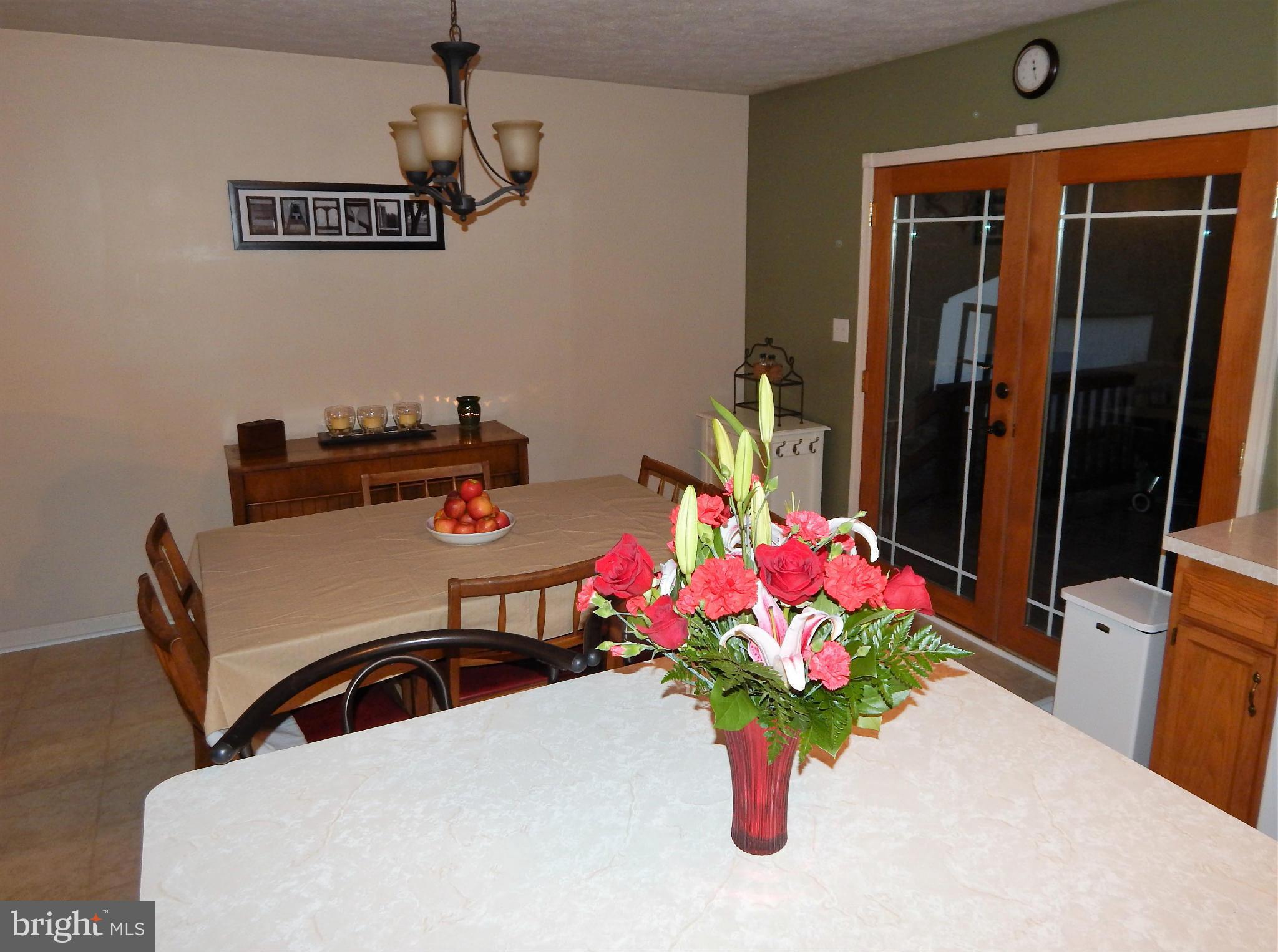 118 Michelle Drive Ranson, WV 25438 - Photo 20 of 25 Dining Room