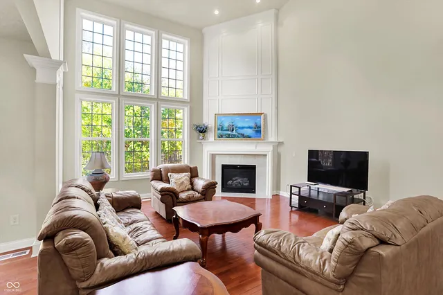 $843,000 | 3884 Long Ridge Boulevard, Carmel, IN 46074