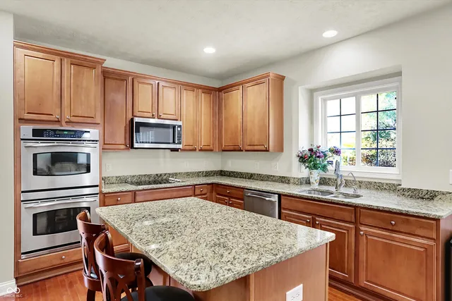 $843,000 | 3884 Long Ridge Boulevard, Carmel, IN 46074