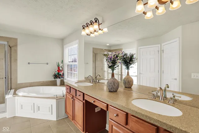 $843,000 | 3884 Long Ridge Boulevard, Carmel, IN 46074