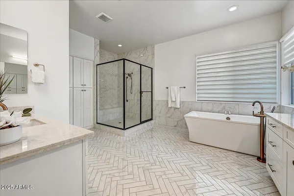 $7,795 | 9407 South 13th Way, Phoenix, AZ 85042