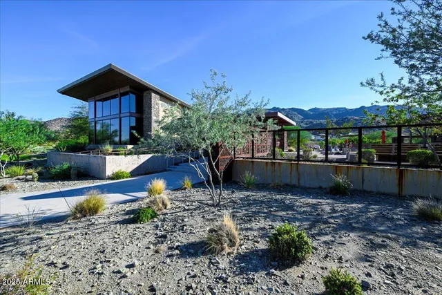 $7,950 | 9407 South 13th Way, Phoenix, AZ 85042