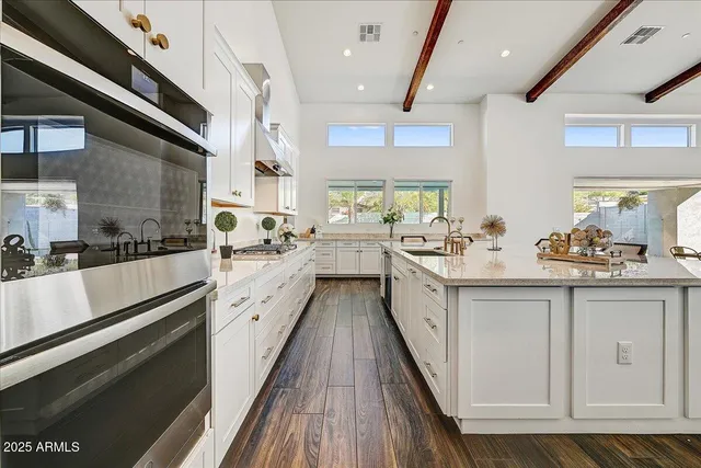 $7,950 | 9407 South 13th Way, Phoenix, AZ 85042