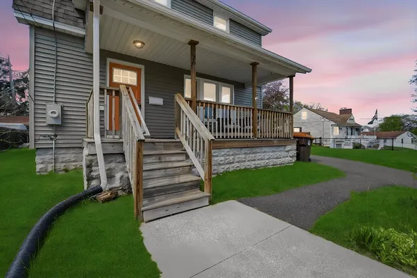 $372,000 | 20 Ottawa Street, Agawam, MA 01001