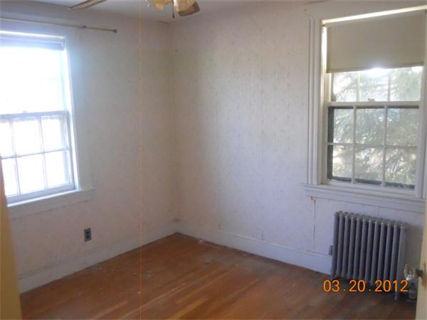 26 Hobson Street Methuen, MA 01844 - Photo 12 of 17