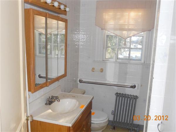 26 Hobson Street Methuen, MA 01844 - Photo 13 of 17