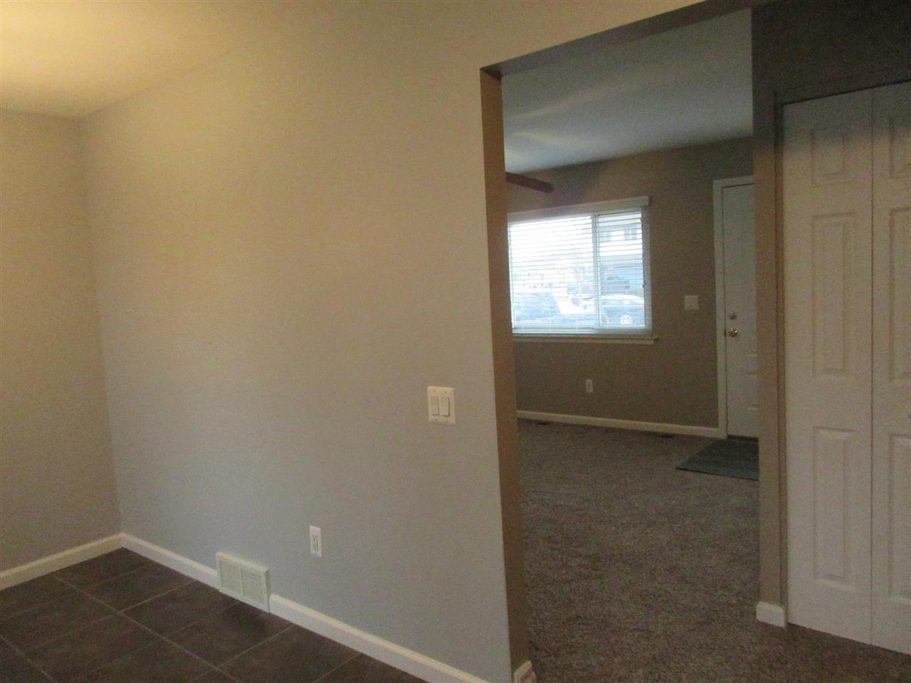 40530 Pickett Ridge Road Sterling Heights, MI 48313 - Photo 9 of 30 31368849-8.JPG