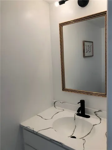 $1,700 | 153 Windsorshire Drive, Ogden, NY 14624