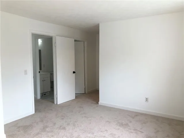 $1,700 | 153 Windsorshire Drive, Ogden, NY 14624