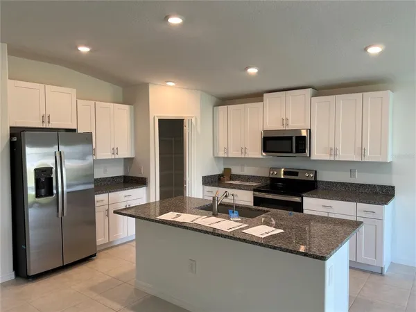 $2,450 | 12796 Weston Oaks Lane, Riverview, FL 33579