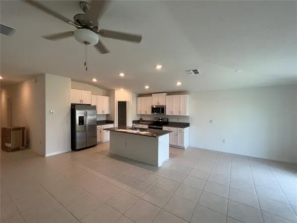 $2,450 | 12796 Weston Oaks Lane, Riverview, FL 33579