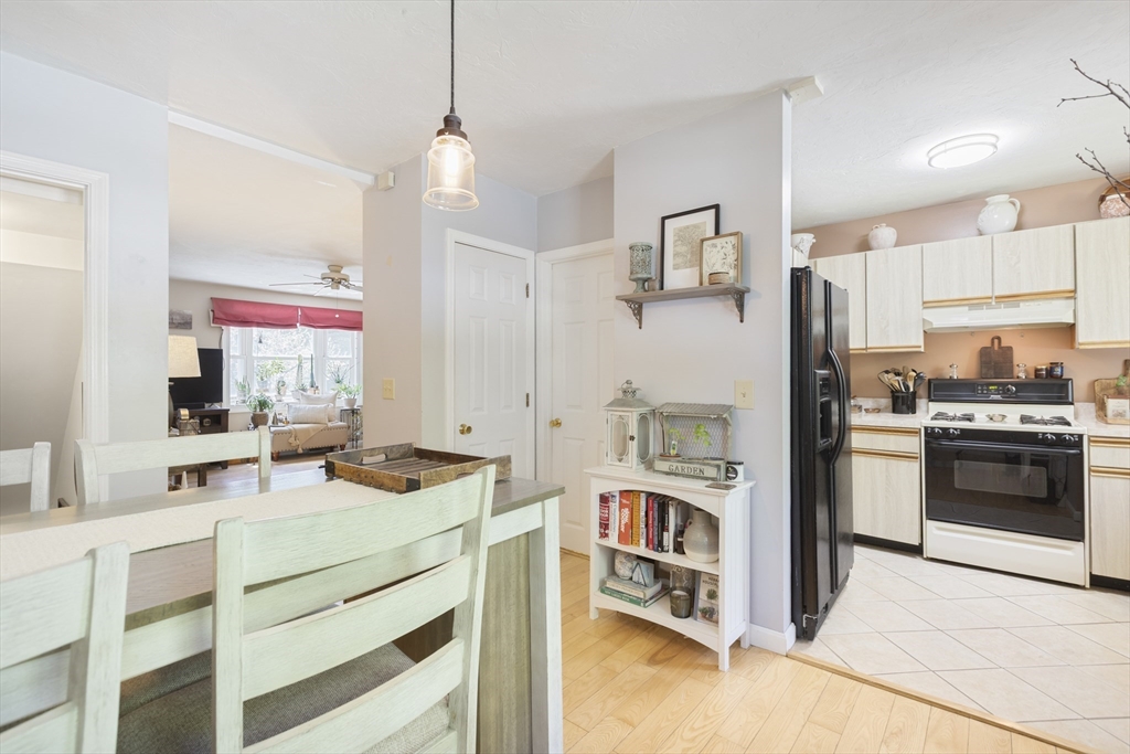 3 Summerville Road, Unit 3 Foxboro, MA 02035 - Photo 12 of 32