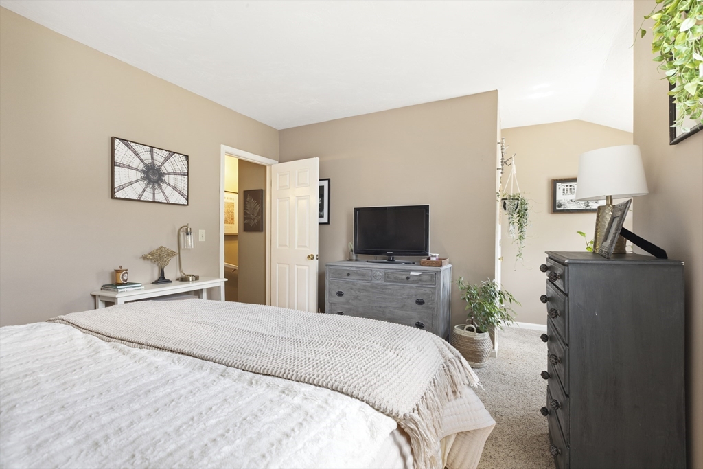 3 Summerville Road, Unit 3 Foxboro, MA 02035 - Photo 20 of 32