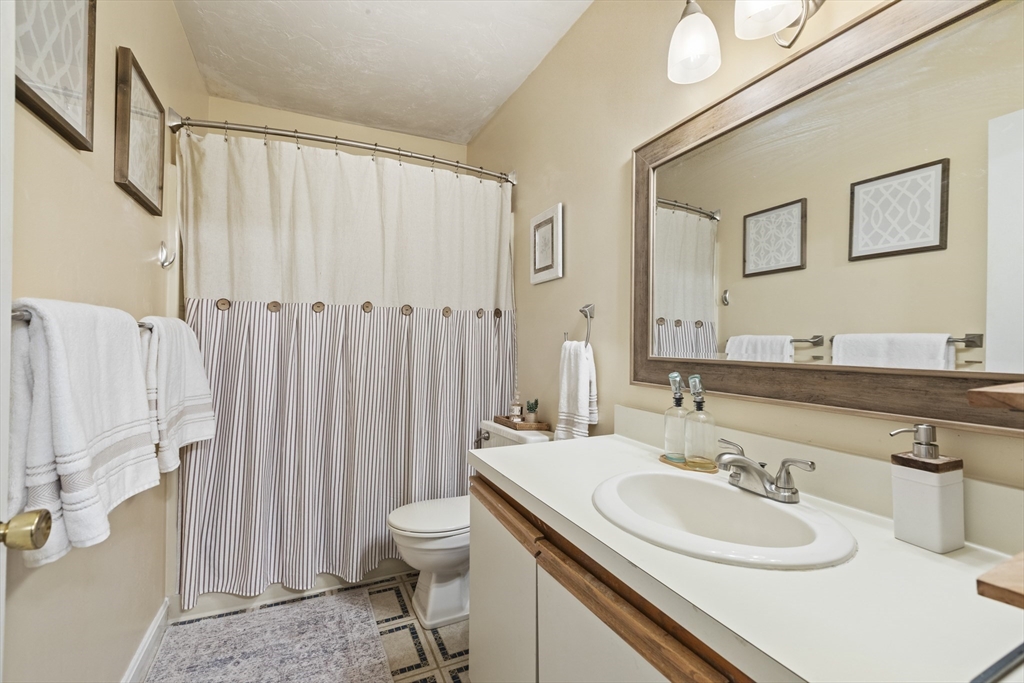 3 Summerville Road, Unit 3 Foxboro, MA 02035 - Photo 21 of 32