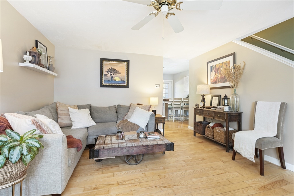 3 Summerville Road, Unit 3 Foxboro, MA 02035 - Photo 5 of 32