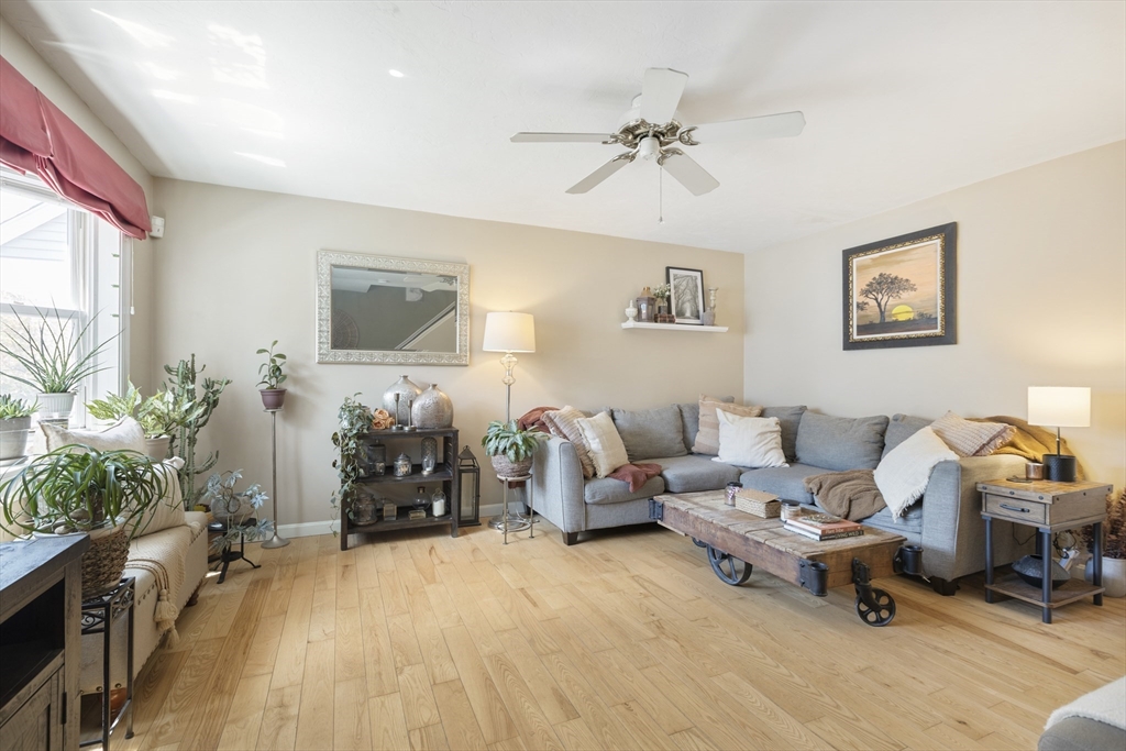 3 Summerville Road, Unit 3 Foxboro, MA 02035 - Photo 7 of 32