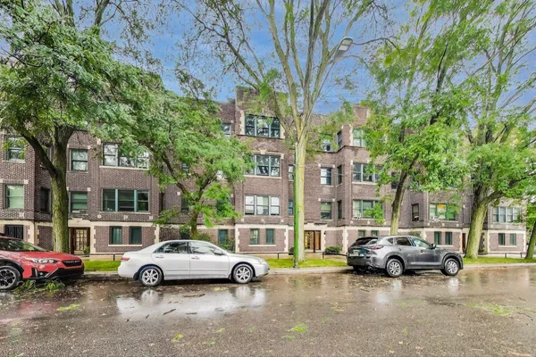 $250,000 | 1308 East 56th Street, Unit 2, Chicago, IL 60637