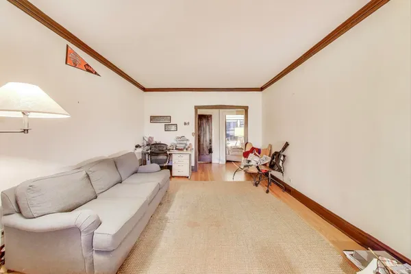 $250,000 | 1308 East 56th Street, Unit 2, Chicago, IL 60637