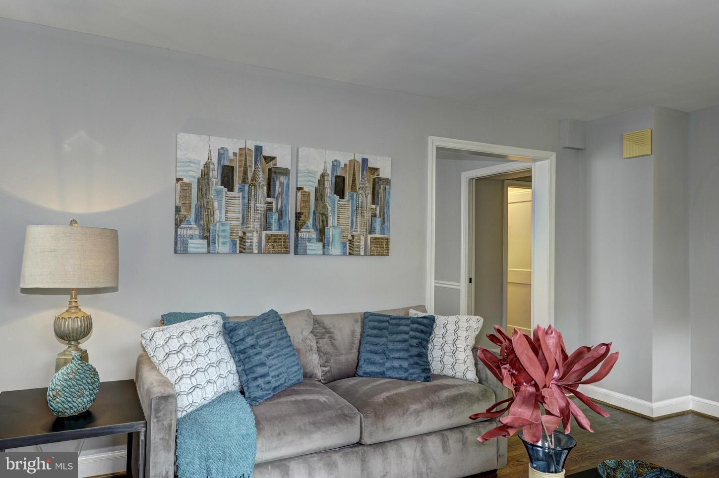4616 Sleaford Road Bethesda, MD 20814 - Photo 4 of 30 Living Room